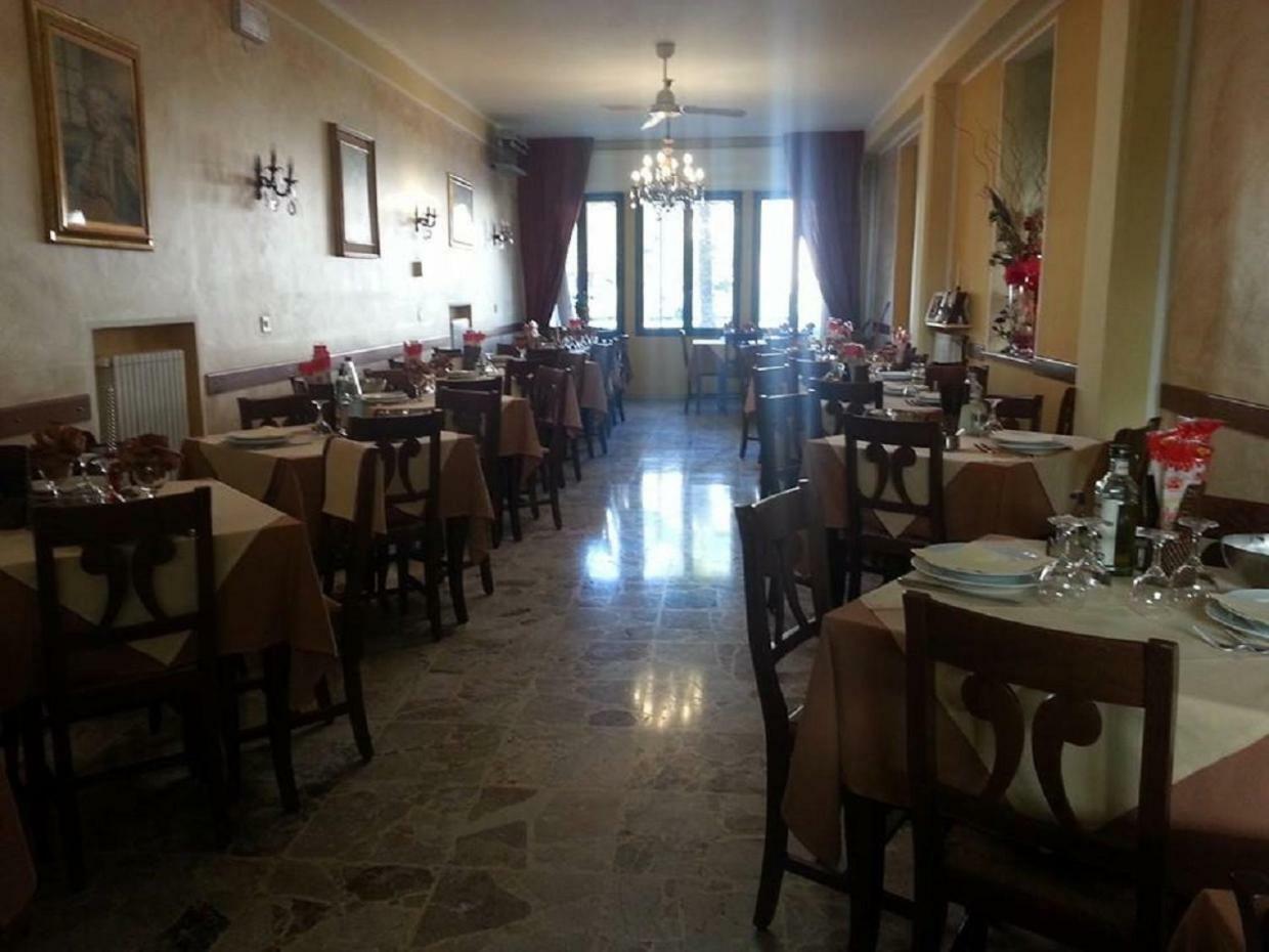 Hotel La Milanese بيترا ليغوري المظهر الخارجي الصورة