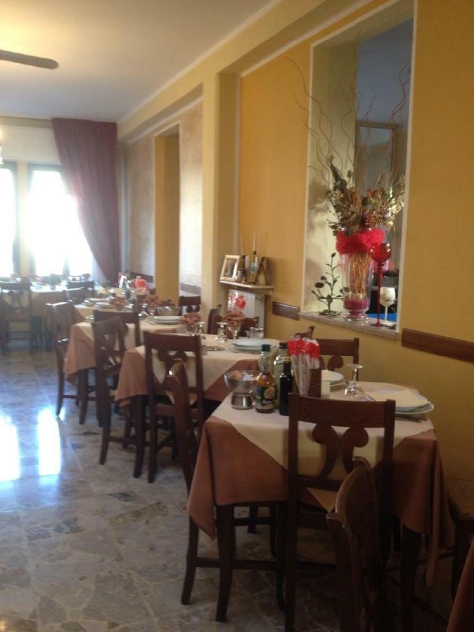 Hotel La Milanese بيترا ليغوري المظهر الخارجي الصورة