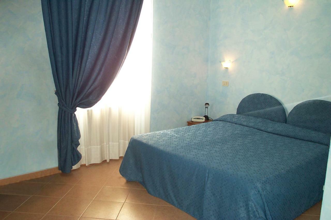 Hotel La Milanese بيترا ليغوري المظهر الخارجي الصورة